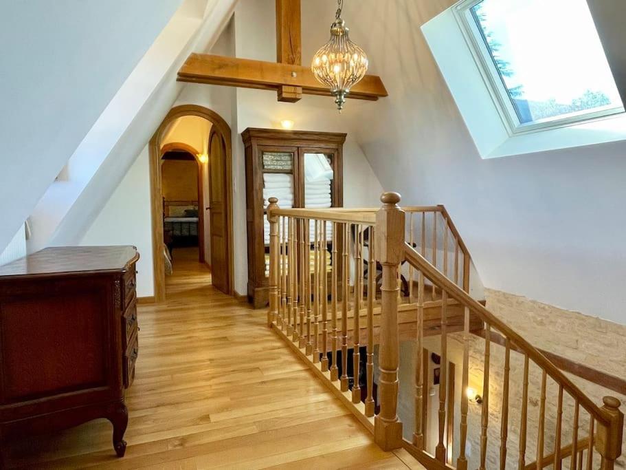 Charming 19Th Century Farmhouse With Pool 비트락 외부 사진