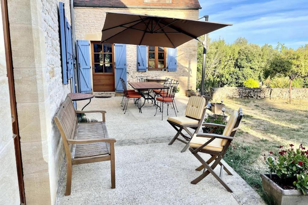 Charming 19Th Century Farmhouse With Pool 비트락 외부 사진